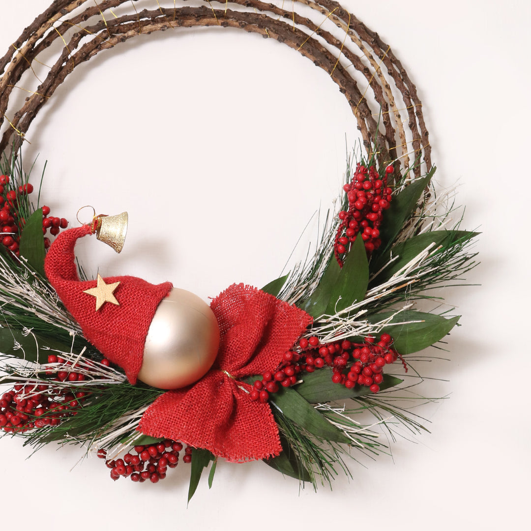 Red Berry Christmas Wreath